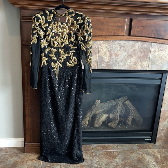 Old Hollywood vintage black beaded long sleeve maxi dress glamorous chic  XS/S - threedaughtersproperties.com